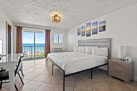 Ocean View Hotel Room with Balcony- King Bed #25