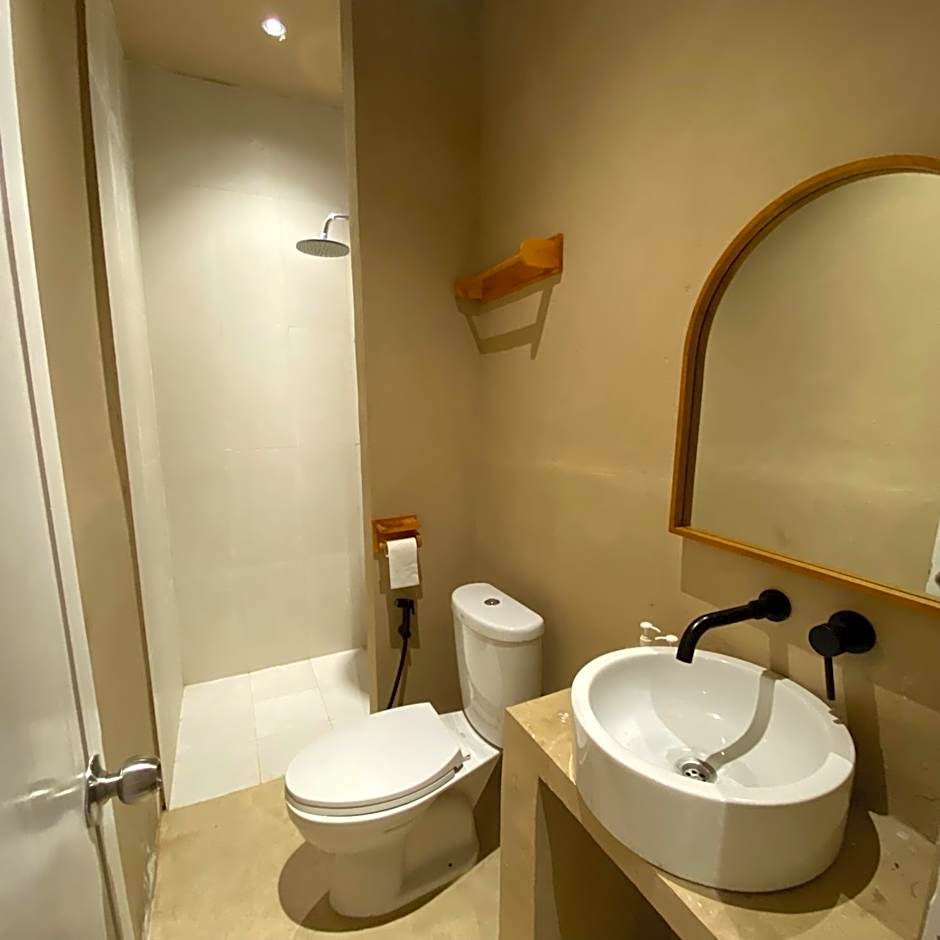 Cabana Surf and Stay