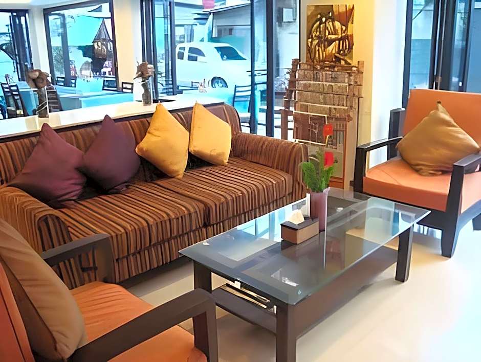 Sooksabai Jomtien Beach Hotel