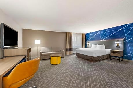 1 King Bed, No Smoking