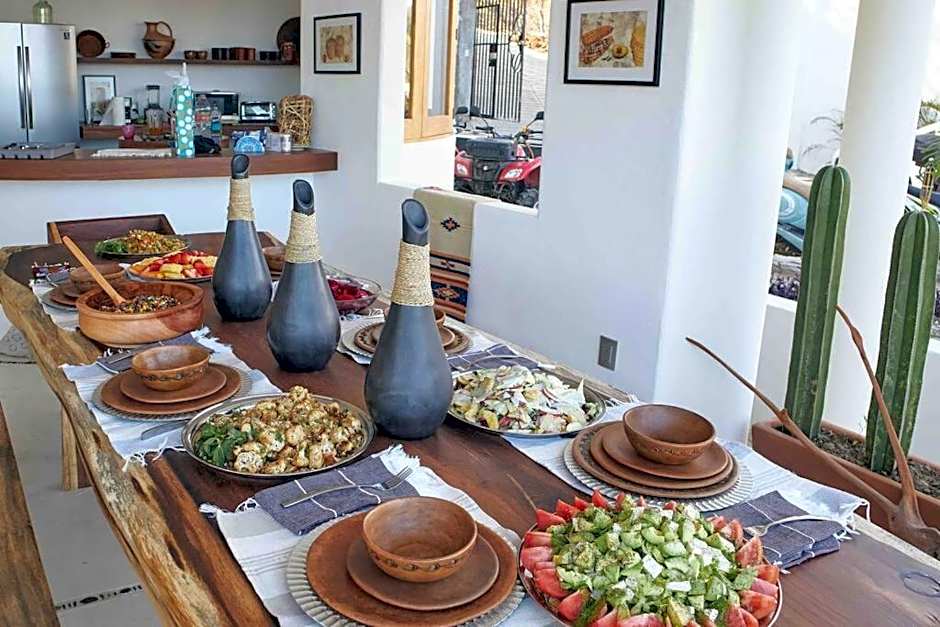 Casa Roni by Xeno - 5 Bedroom Luxury Villa with Ocean View