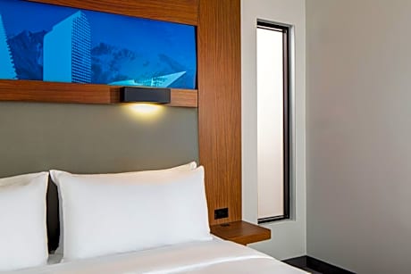 Guest Room, 1 King