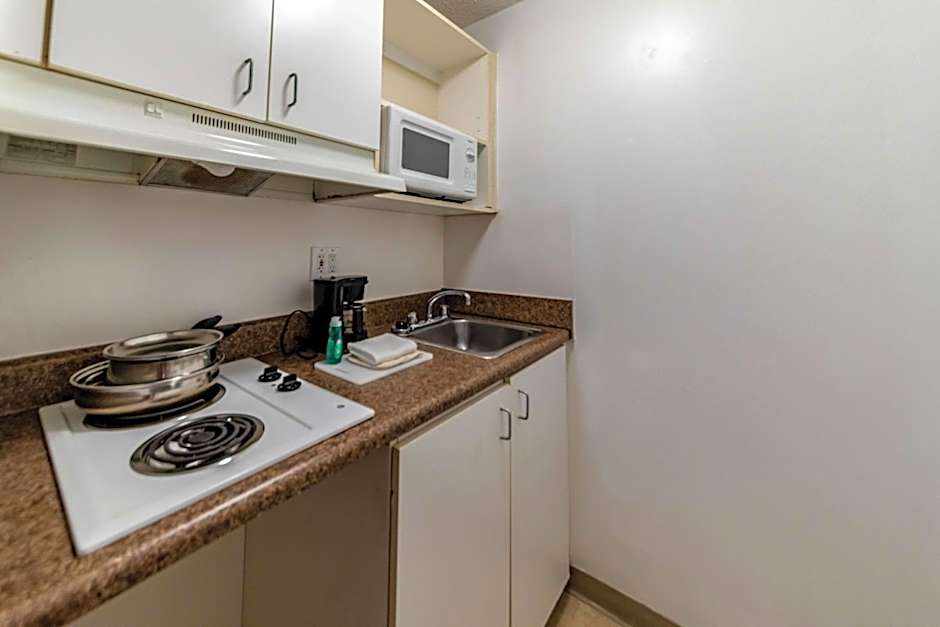 Studio 6 Greensboro NC I40