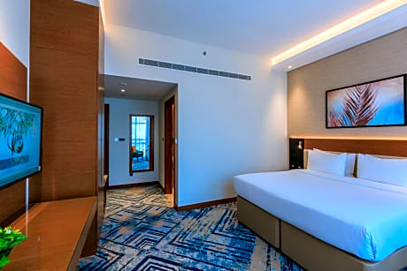 Family Room - 2 Adjacent Rooms with 20% Off Food & Beverage (excluding in-room dining)