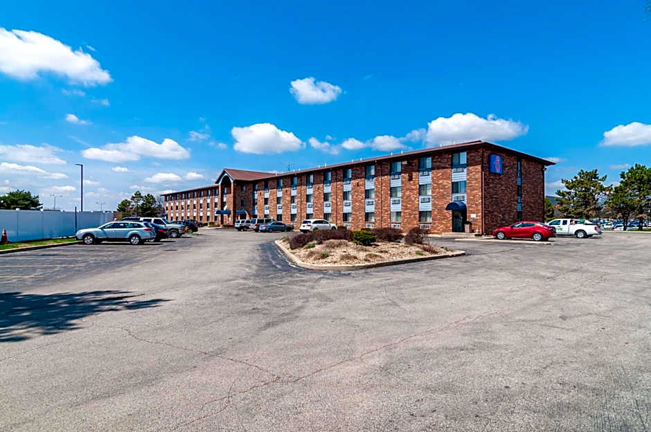 Motel 6 Naperville