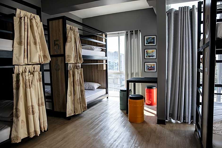 SLEEP TO FLY HOTEL & HOSTEL suvarnabhumi airport