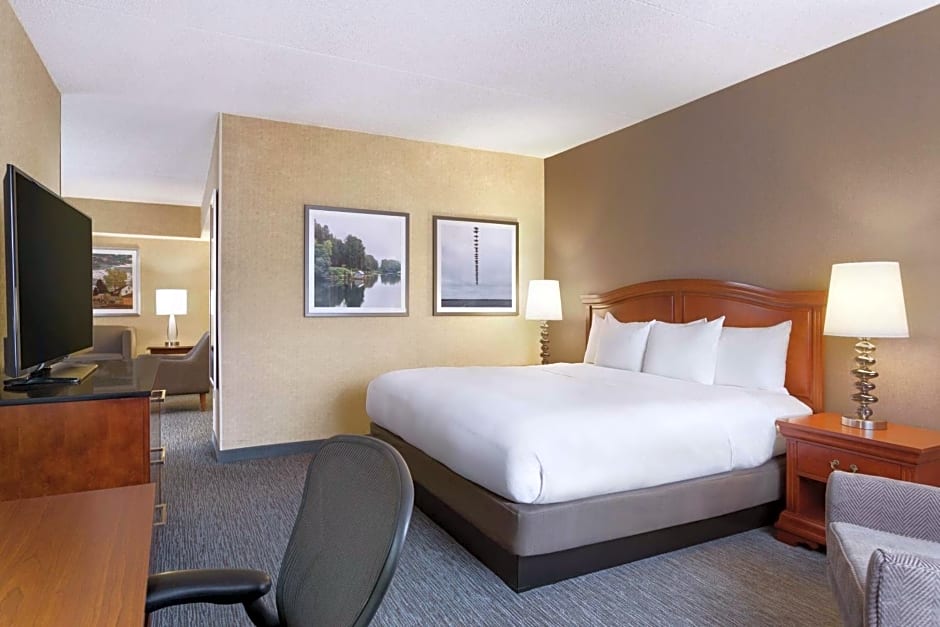 DoubleTree by Hilton Hotel Detroit - Novi