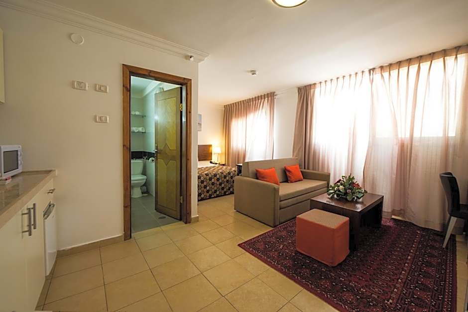 Ramon Suites by Smart Hotels