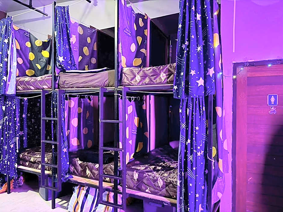 The Rendezvous Fullmoon Hostel