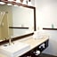 Country Inn & Suites by Radisson, Big Rapids, MI