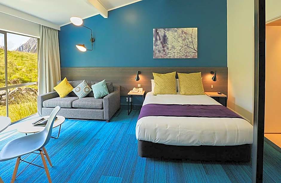 Mt Cook Lodge and Motels