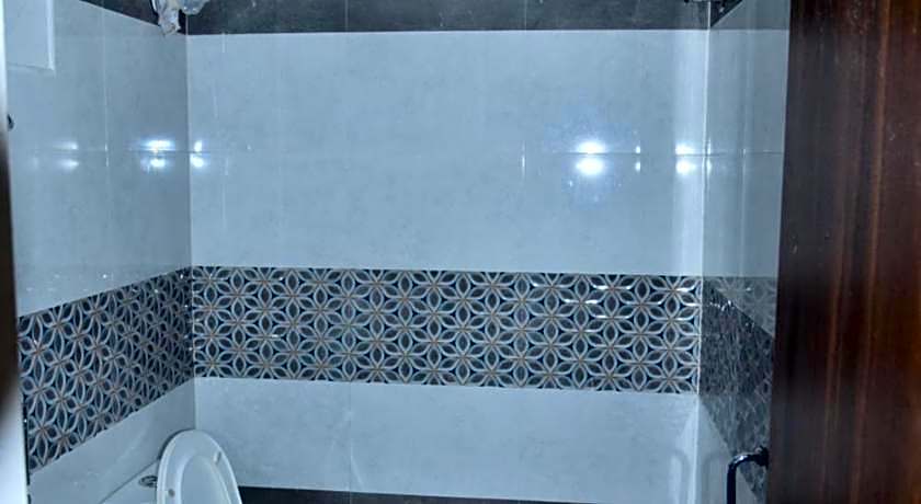 The Paradise Guest Inn