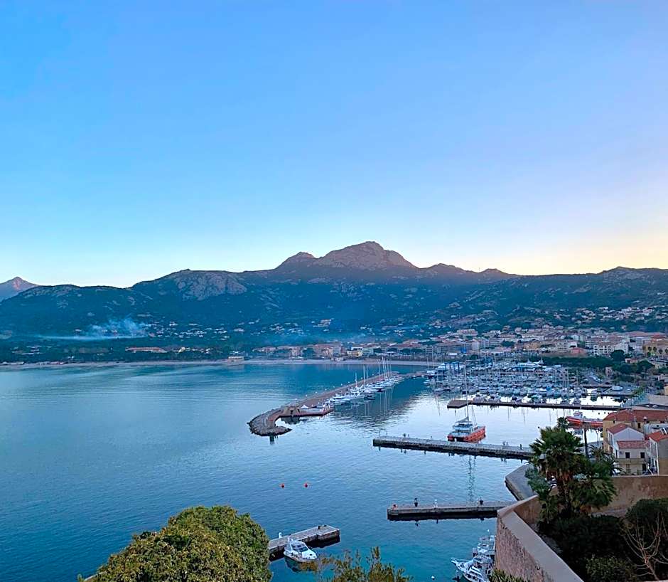 Hôtel les Arbousiers