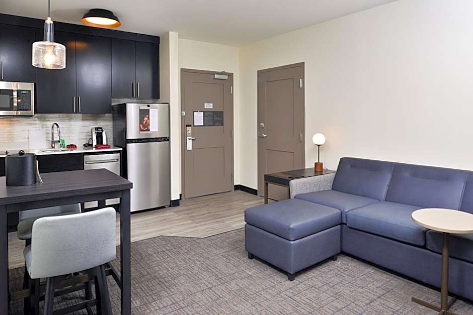 Residence Inn by Marriott Bakersfield West