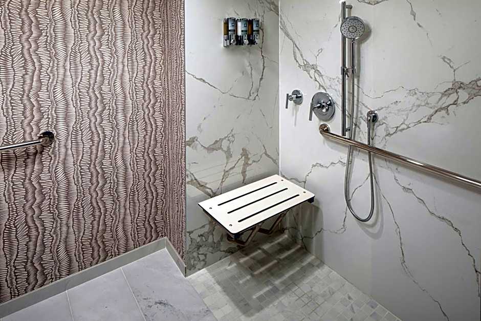 Whitney Peak Hotel Reno, Tapestry Collection by Hilton