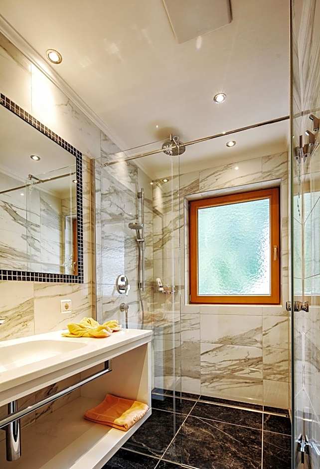 Hotel Neuhintertux 4 Sterne superior