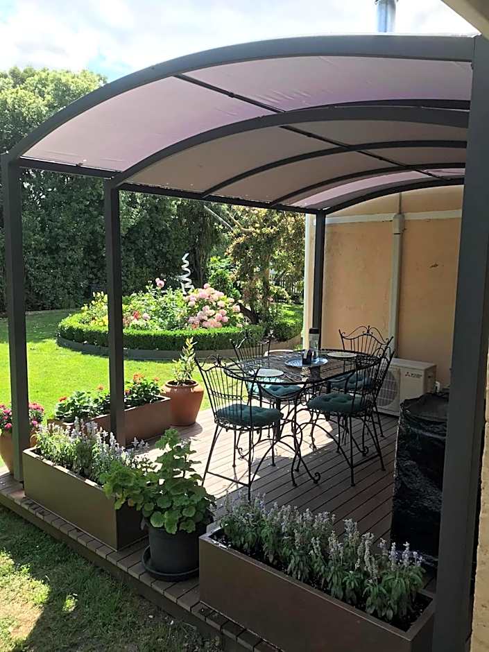 Bellamona Cottage Longford