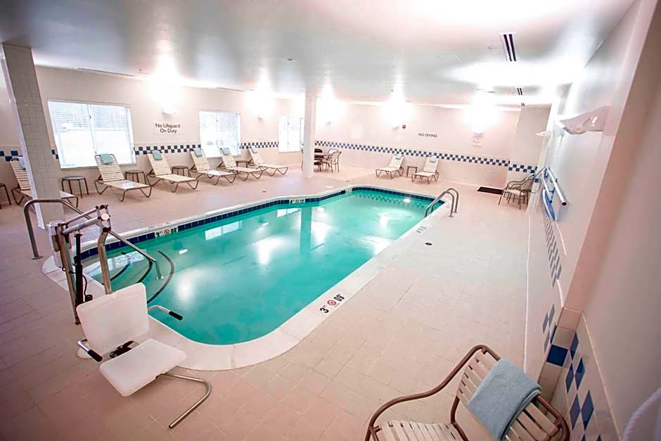 Fairfield Inn & Suites by Marriott South Boston