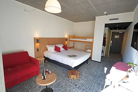 Family Room with Mountain View