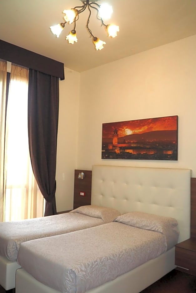 Hotel Ester