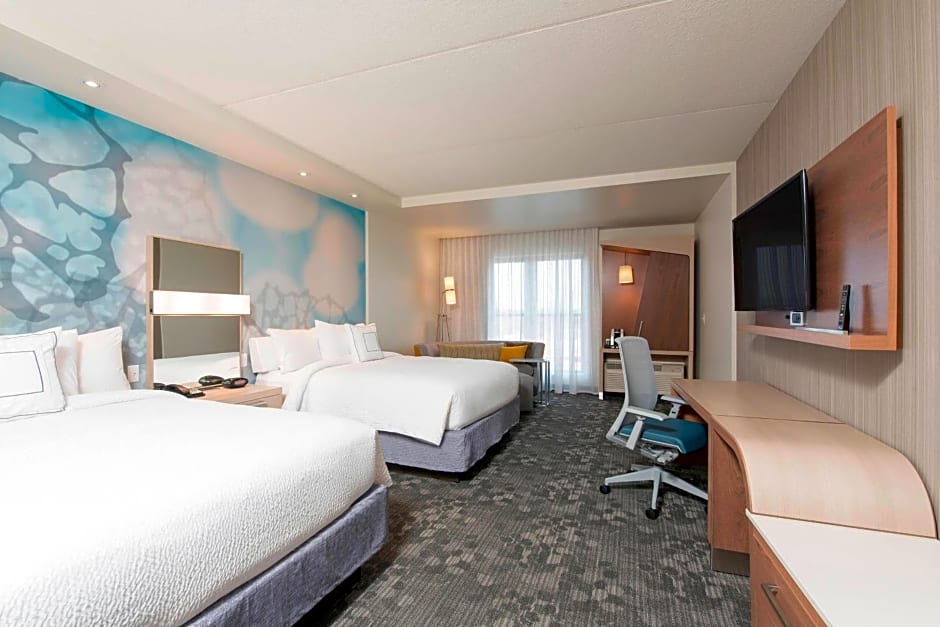Courtyard by Marriott Holland Downtown