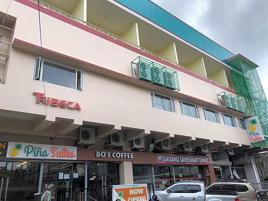 Piña Suites