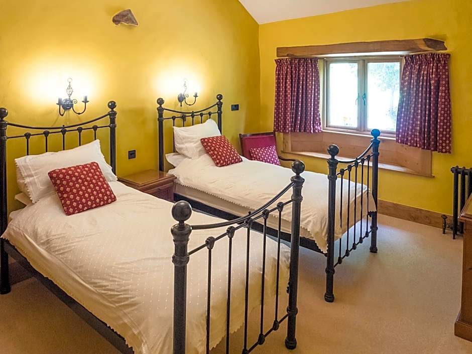Photo 1 of 5 of Deluxe 2 Beds, Garden View