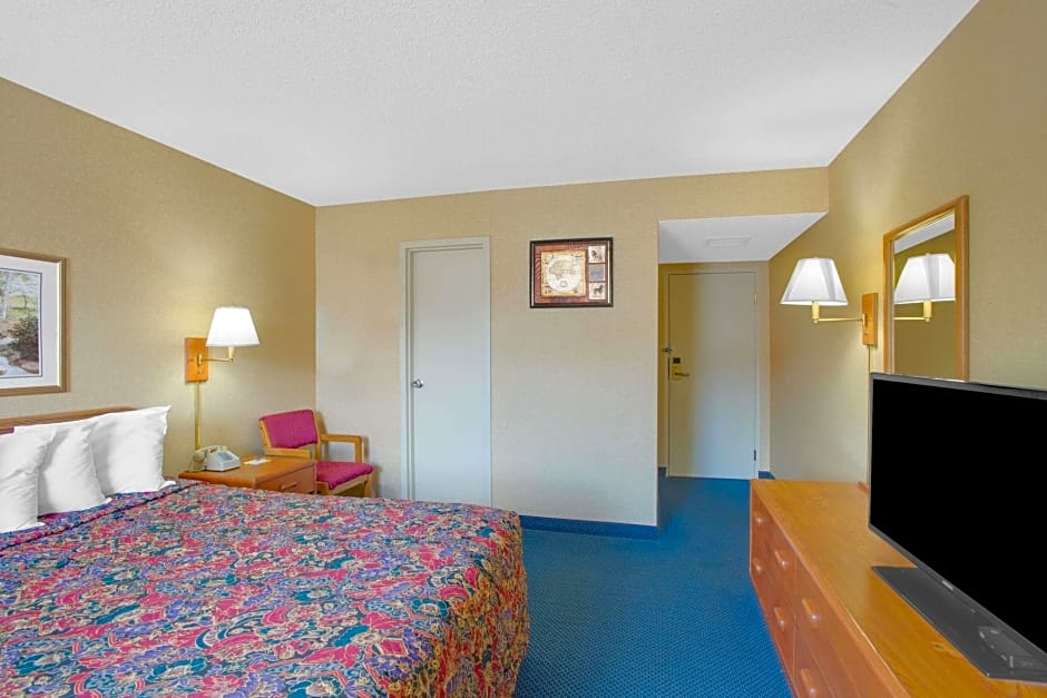 Days Inn by Wyndham Auburn/Finger Lakes Region