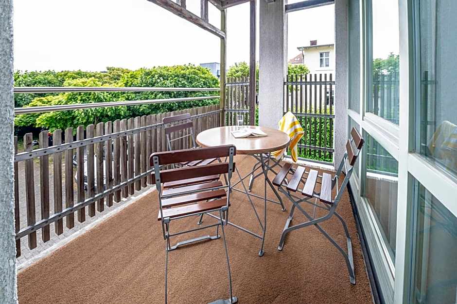 Rügener Ferienhäuser am Hochufer