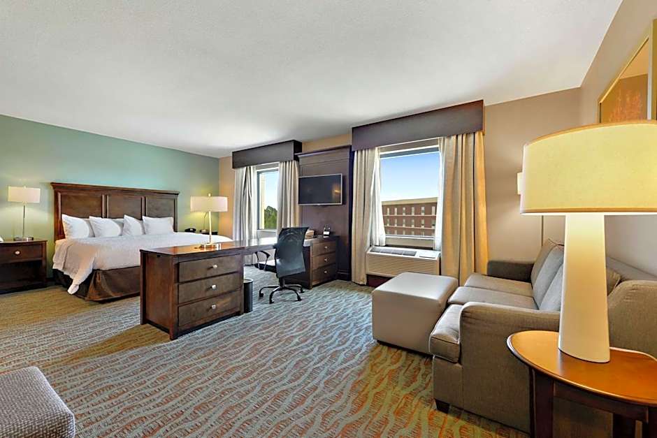 Hampton Inn By Hilton & Suites Gulfport