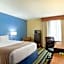 Days Inn by Wyndham Fargo