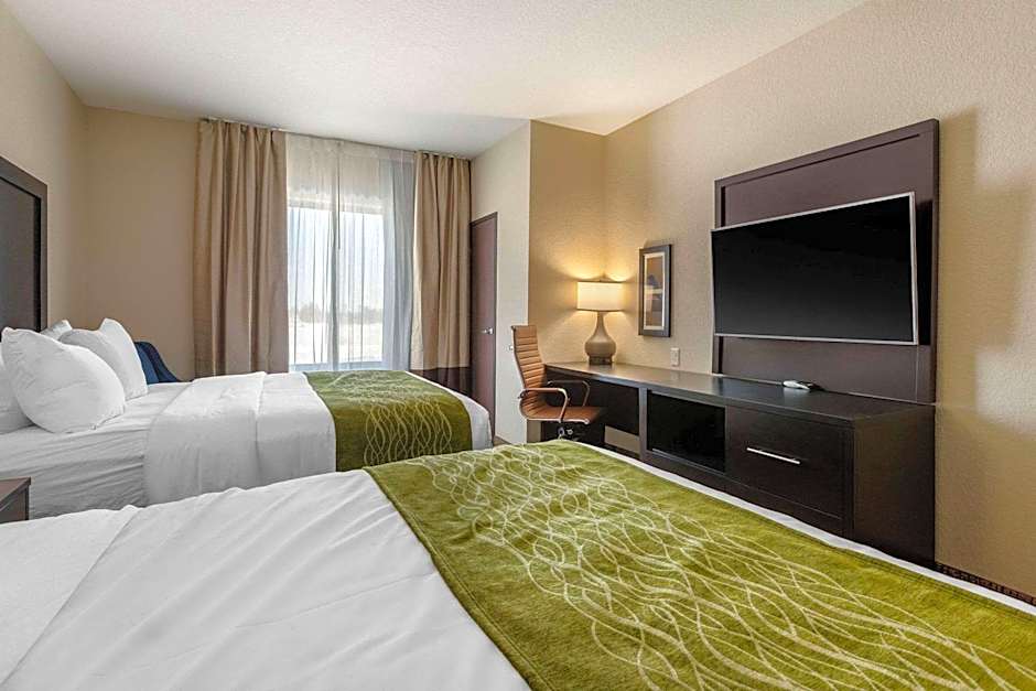 Comfort Inn & Suites Cedar Rapids CID Eastern Iowa Airport