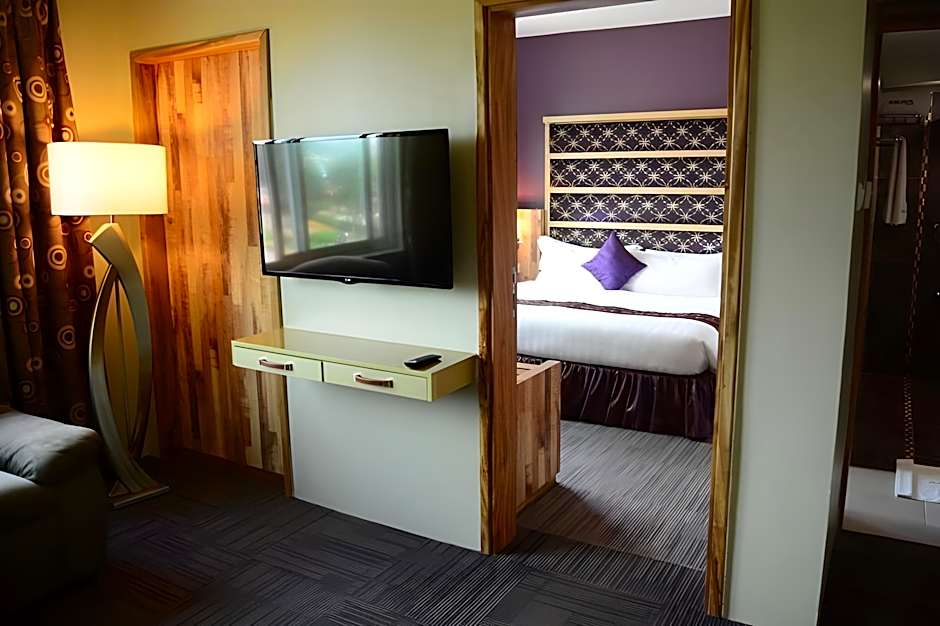 Arcadia Suites Hotel