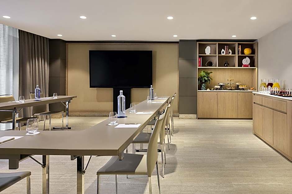 NH Paseo De La Habana