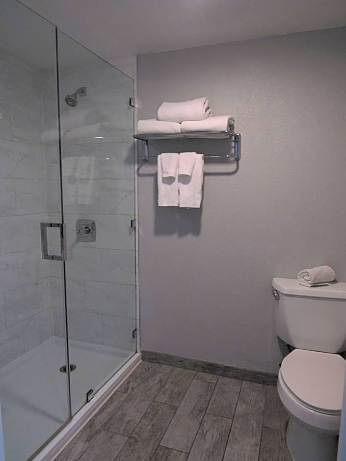 Capri Suites Anaheim