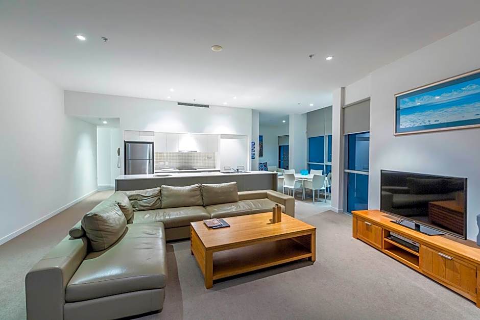 Artique Surfers Paradise - Official
