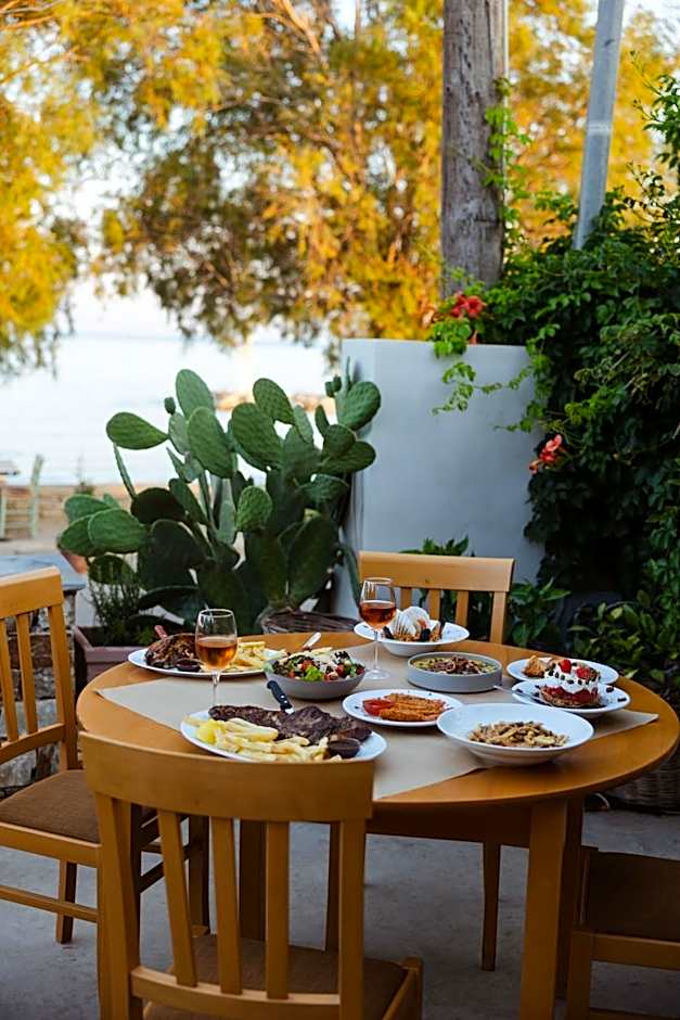 Aegialis luxury apartments