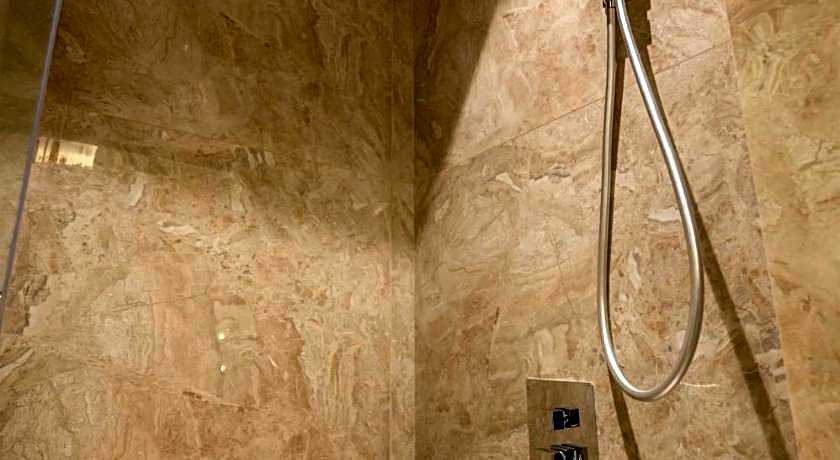 ACJ Residence @ Beside Cititel Hotel