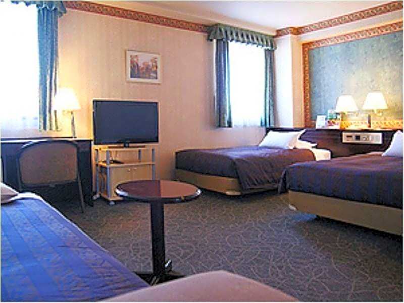 Kurume Station Hotel