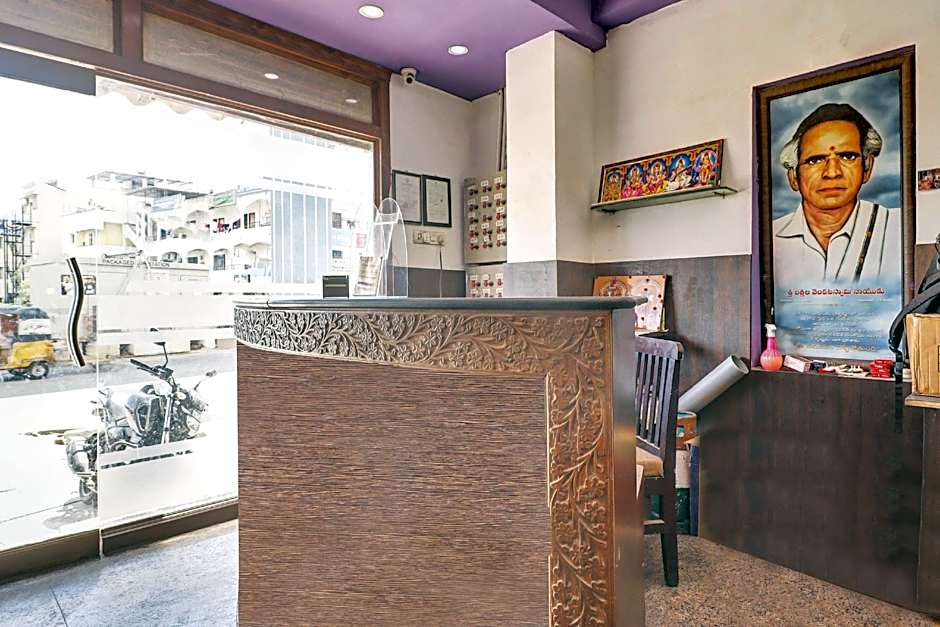 Super Hotel O Karakambadi Near Alipiri formerly BVN Grand