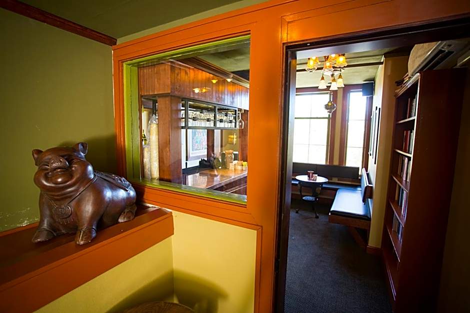 McMenamins Anderson School