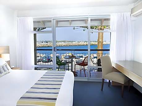 2 Bedroom - Harbour Sunrise