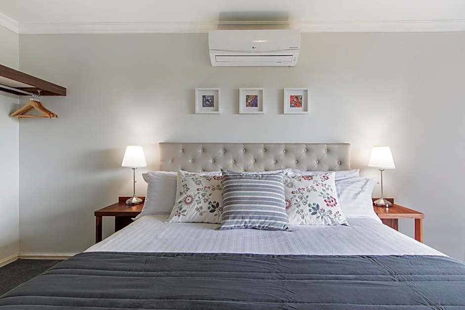 Shambhala Guesthouse