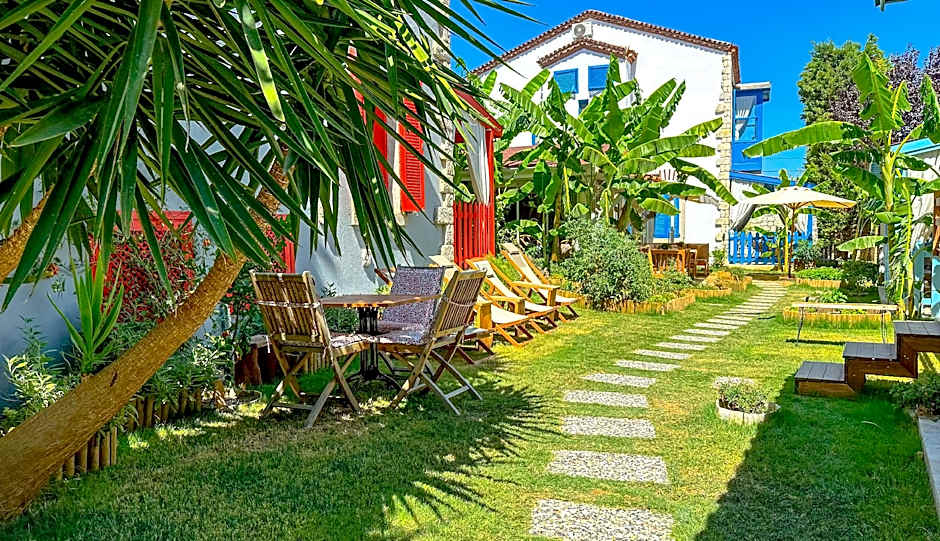 Banana Alaçatı Food & Stay - Adults Only