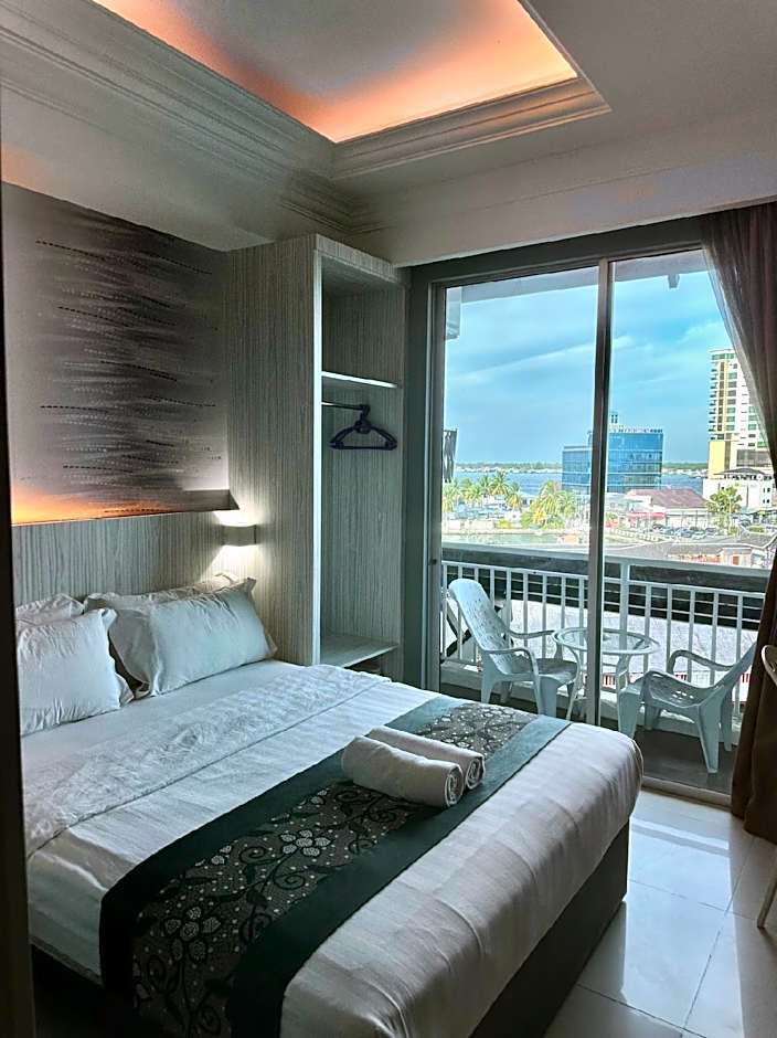 Pacific Inn