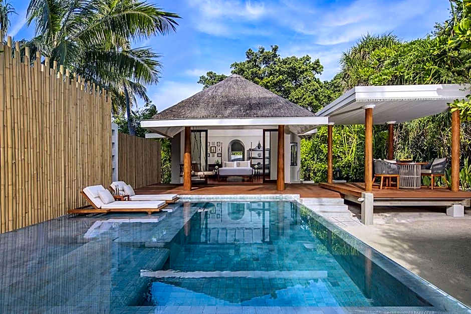 Anantara Kihavah Villas Resort