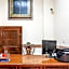 Capital O Hotel Villa Azura