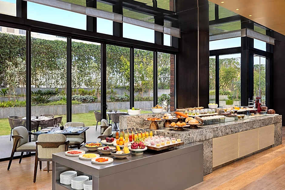 The Den Bengaluru, Lxr Hotels & Resorts