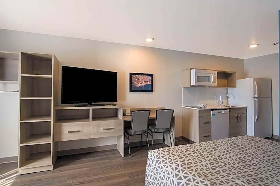 WoodSpring Suites Grand Rapids Kentwood