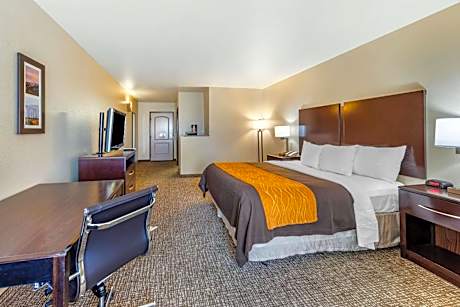 King Suite with Sofa Bed - Non-Smoking